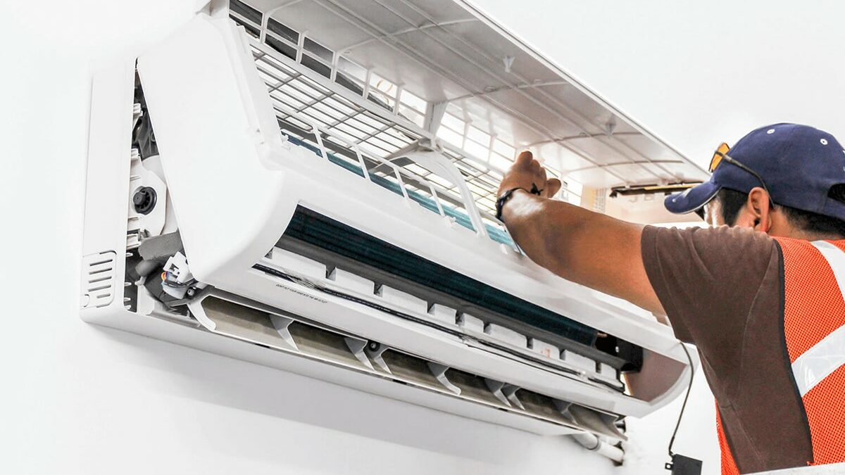 Pengecekan Outdoor AC